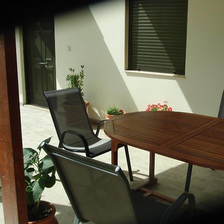 פיטסידיה Artemis Appartments מראה חיצוני תמונה