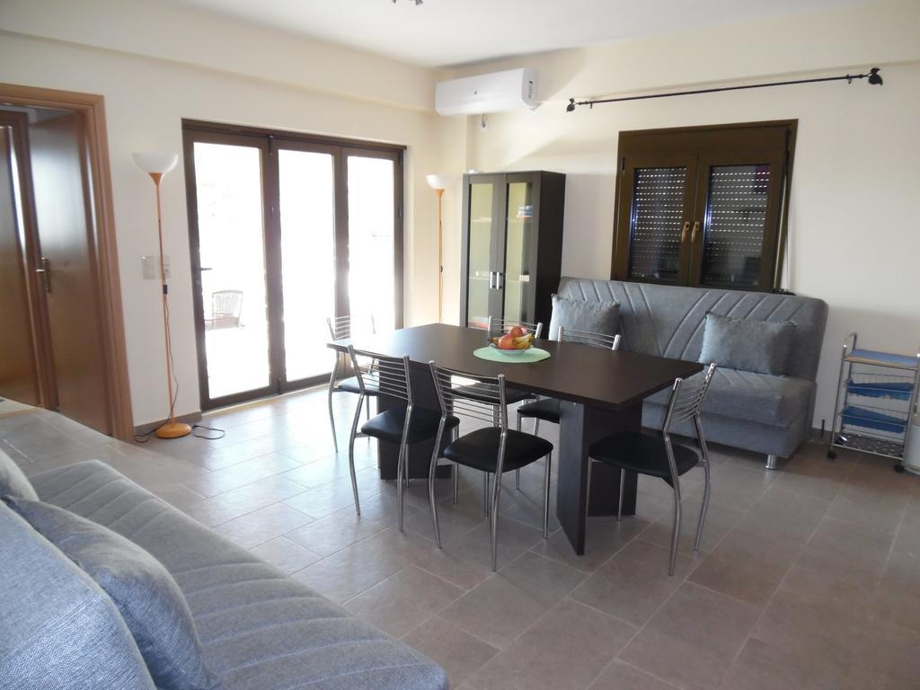 פיטסידיה Artemis Appartments מראה חיצוני תמונה